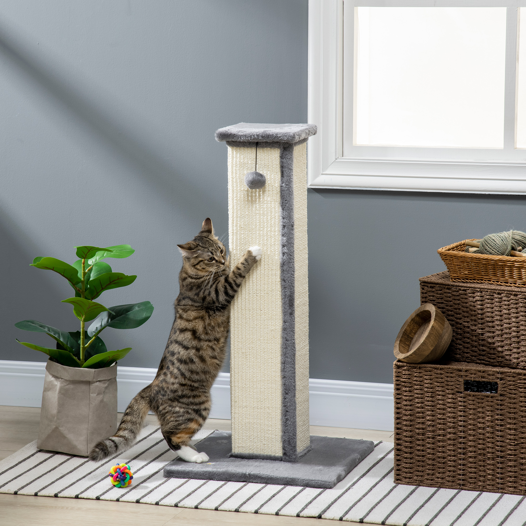 Cat Scratching Post With Sisal Pole And Hanging Ball Grey_voghion.com
