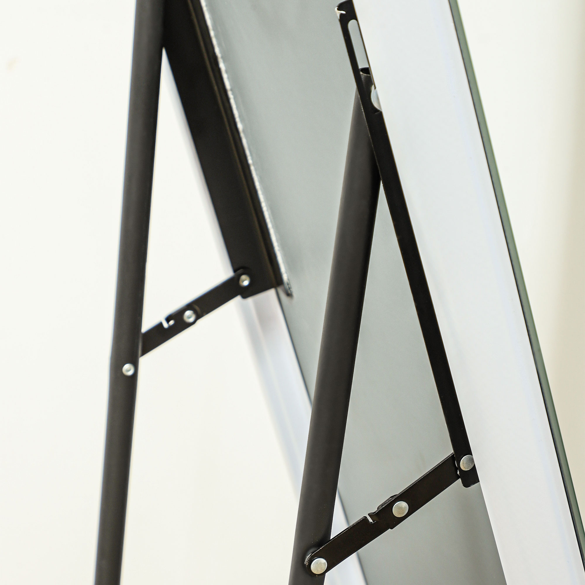 T1008-01-07713 image 6