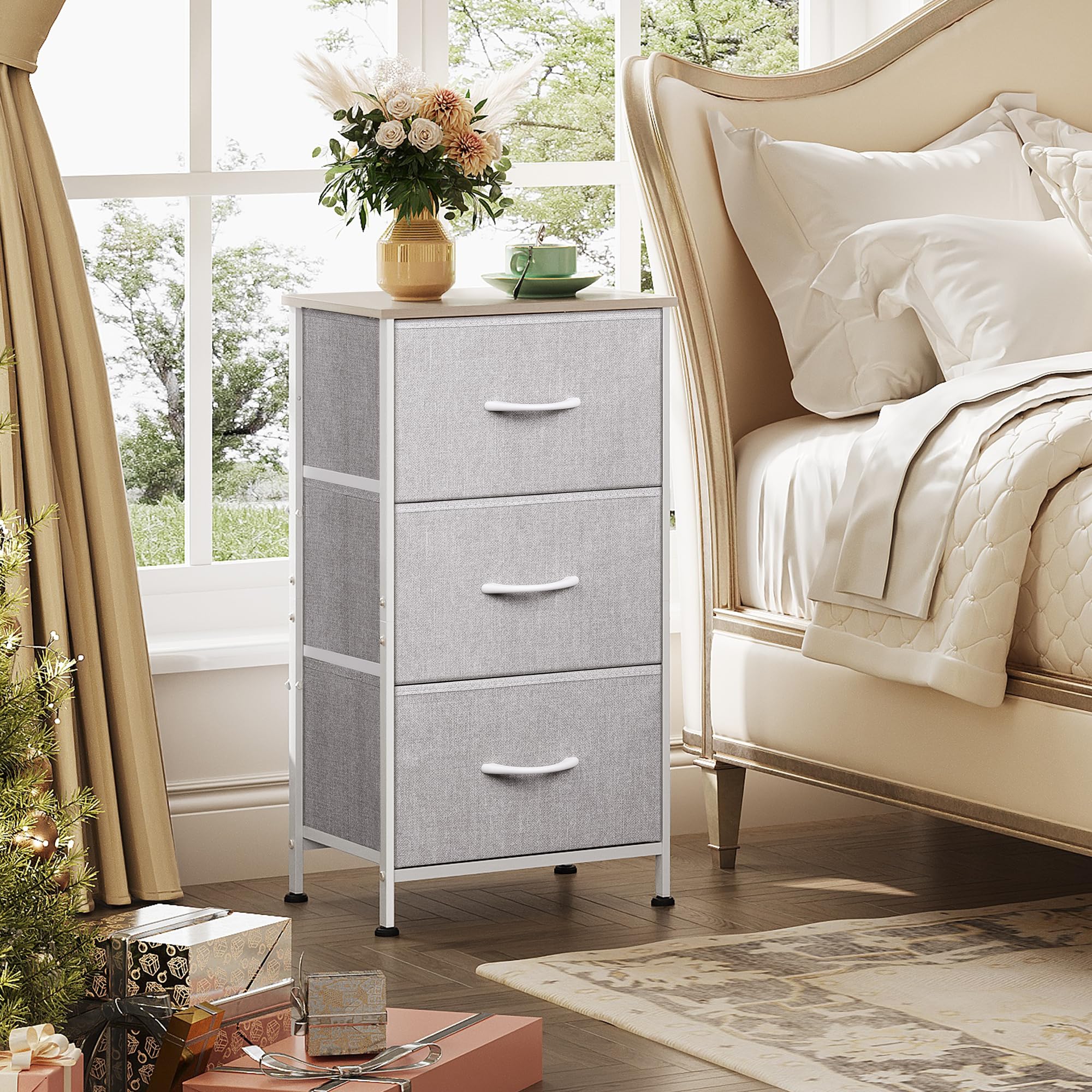 Commode 3 tiroirs gris clair vue générale