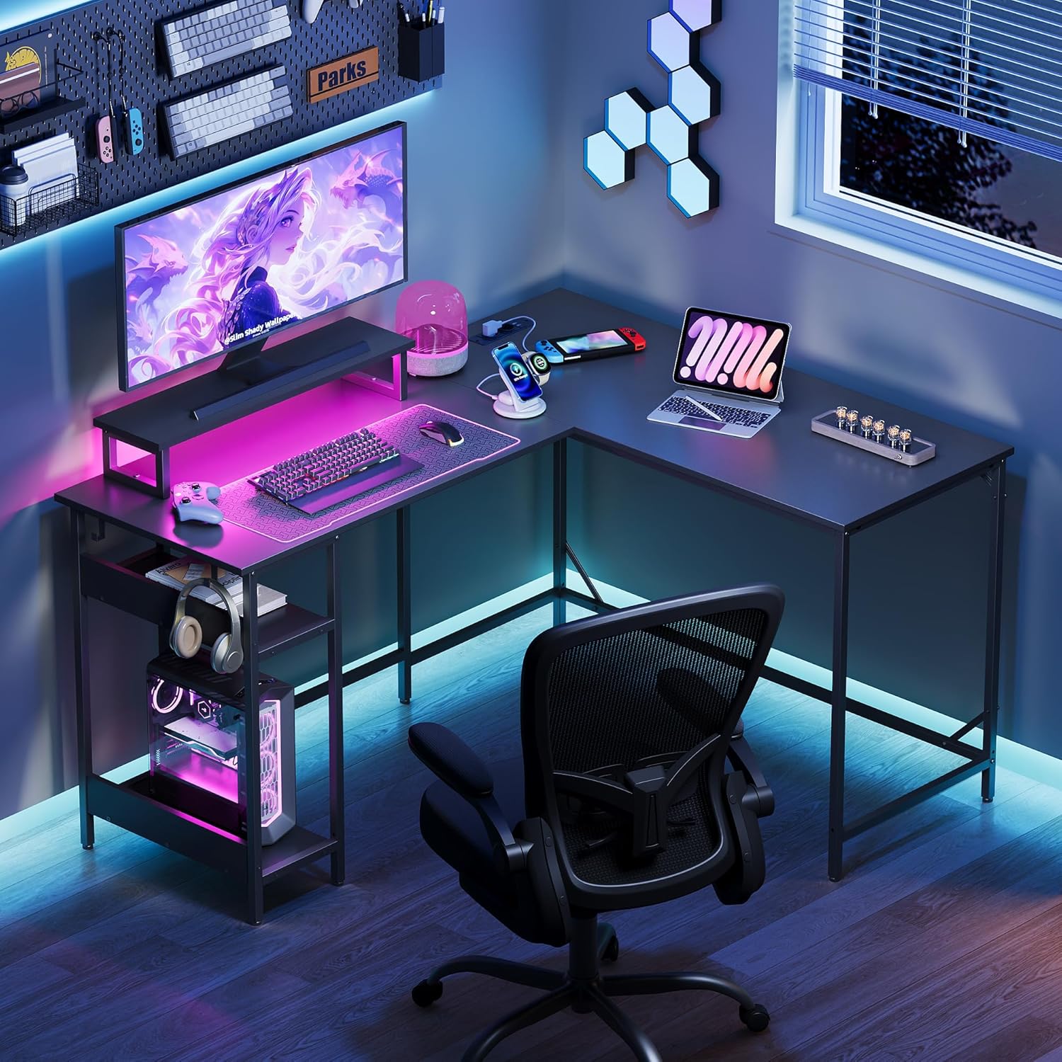 Détail de l'éclairage RGB et du support d'écran
